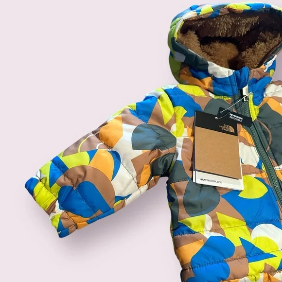 NWT Baby The North Face Reversible Mount Chimbo Geometric Winter Jacket 3-6 Mon - Picture 2 of 13